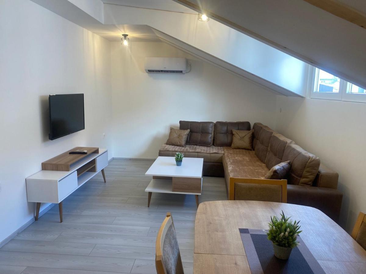 Apartments Naumovski Ohrid Rum bild