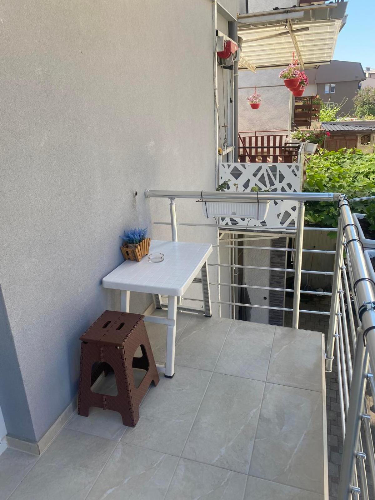 Apartments Naumovski Ohrid Rum bild